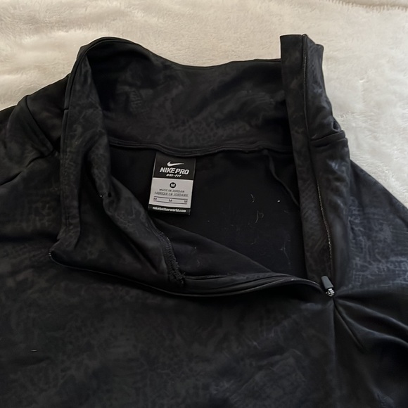 Nike pullover - Picture 2 of 3